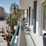 F2 Refait A Neuf Balcon Centre-ville Proche * Saint-Raphaël