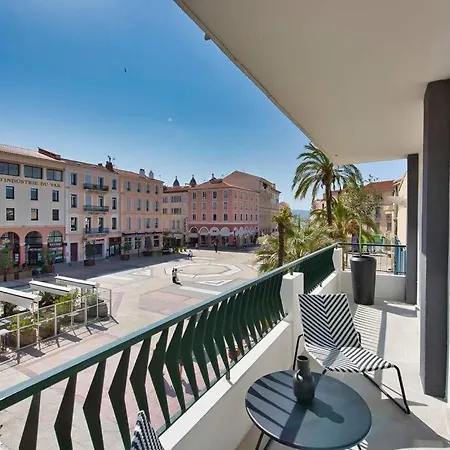 Appartamento F2 Refait à Neuf Balcon Centre-ville Proche